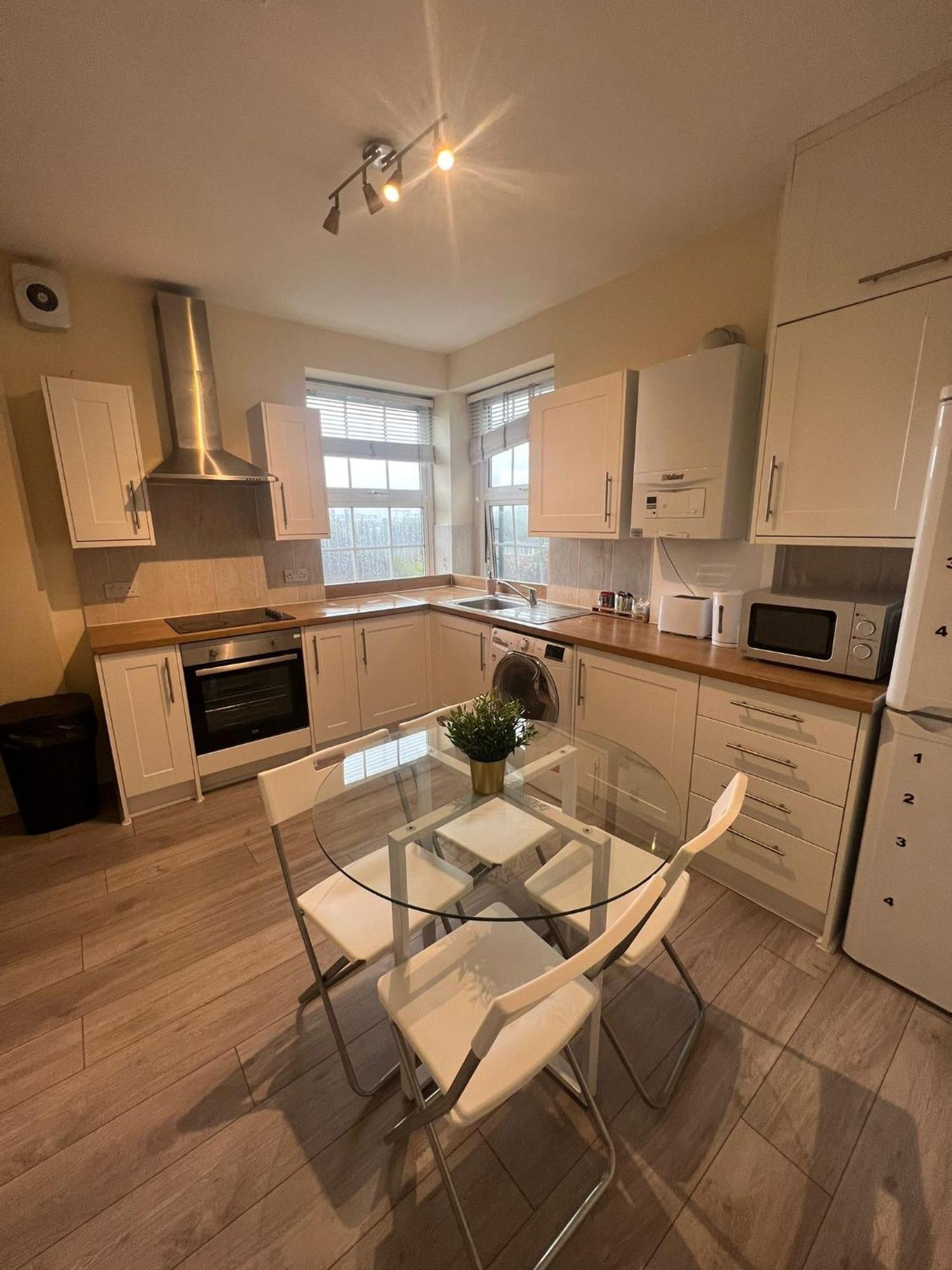 Stunning Wembley Stadium Flat Homestay *